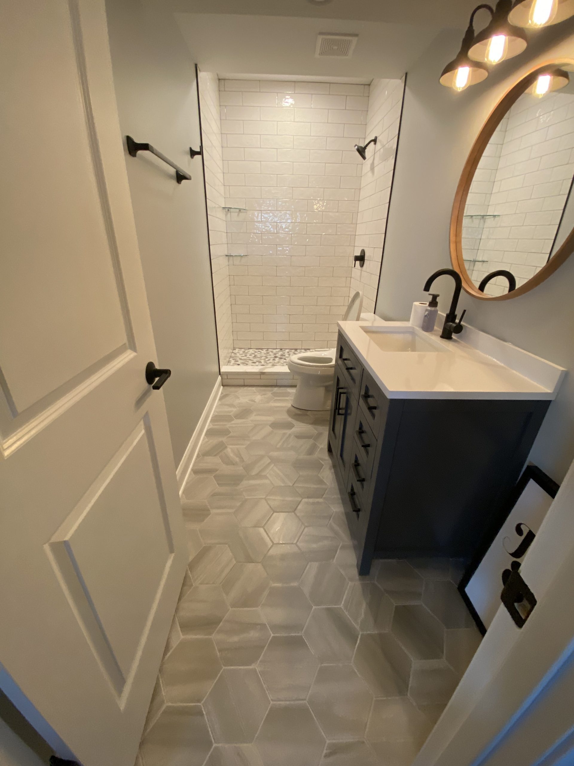 Bathroom Hexagon